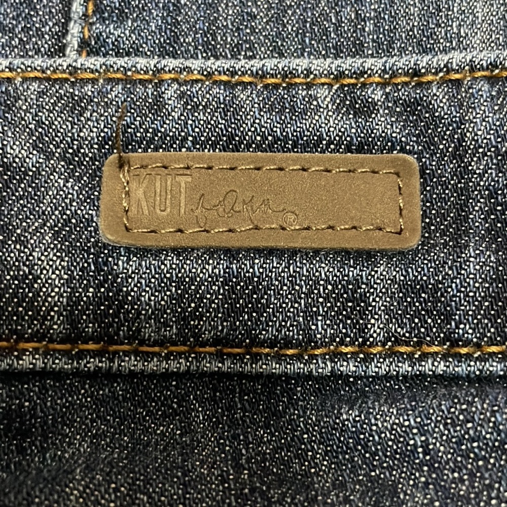 KUT FROM THE KLOTH Size 8 Dark Wash Jeans Style #KP494MS1 Straight Leg Mid Rise